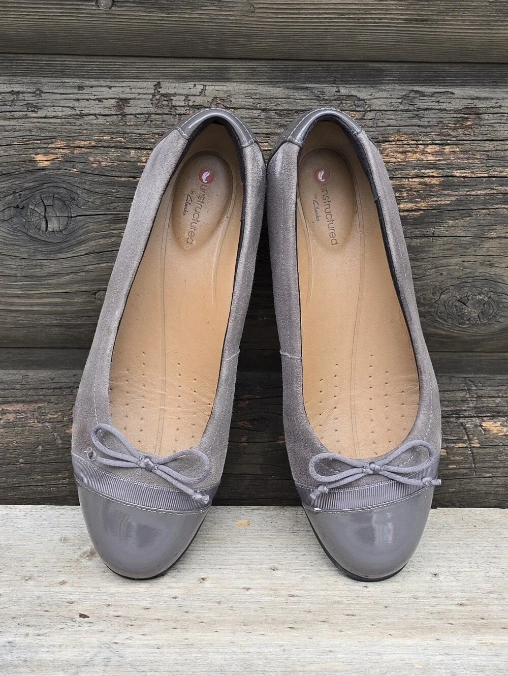 Clarks Unstructured Un Blush Classic Feminine Minimalist Capped Toe Ballet Flats